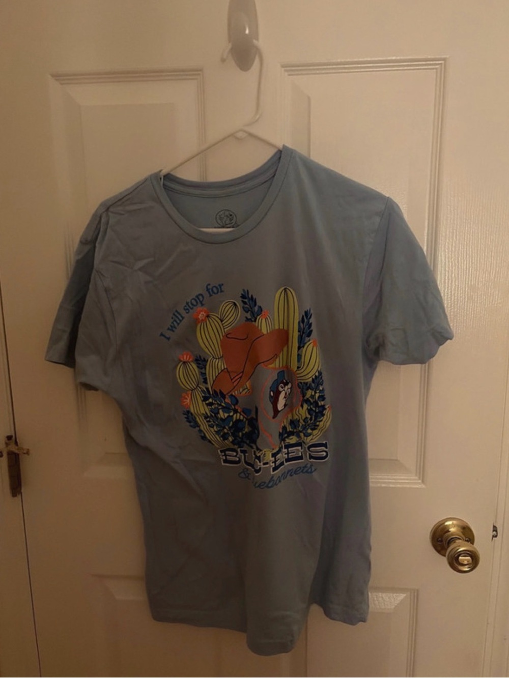 Light Blue Graphic Men's T-Shirt with Desert Print